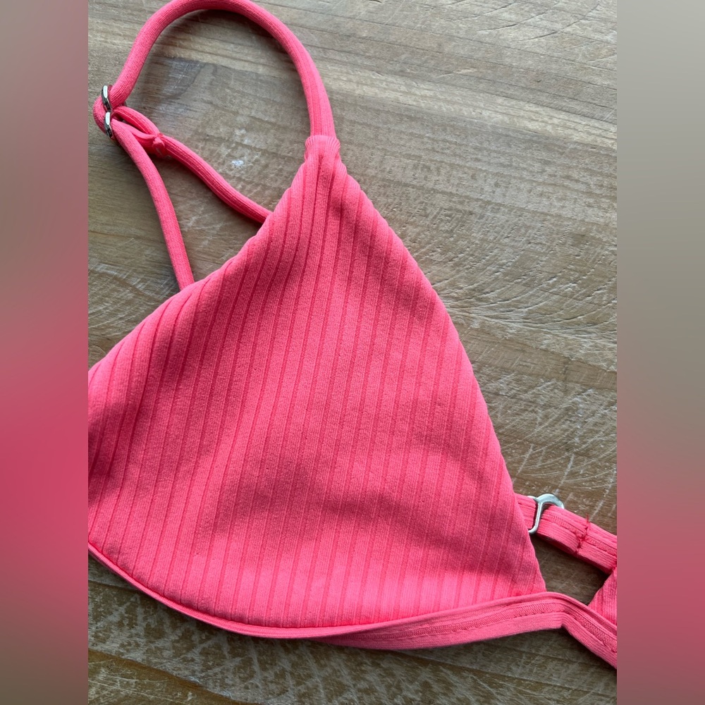 VYB Eye Candy Triangle Bikini Top in Coral Red Size Small New - Picture 6 of 9